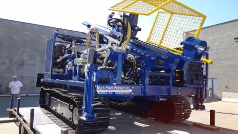 Track-mounted mobile drilling